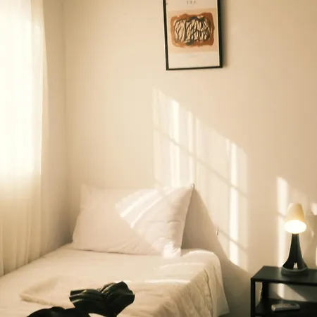 Anastasia * Apolakkia