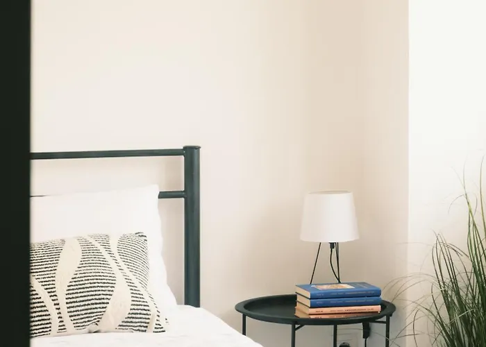 فيلة Anastasia Apolakkia