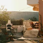 Anastasia Villa *