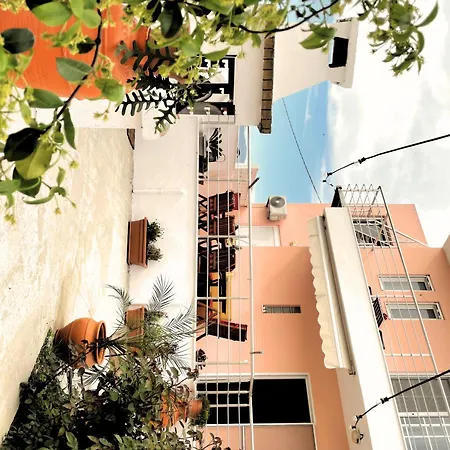 Anastasia Villa *