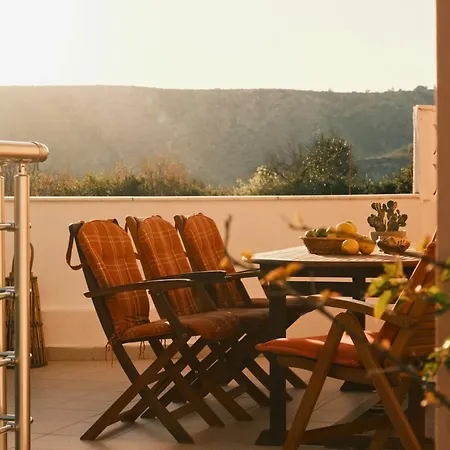 Anastasia Villa Apolakkia