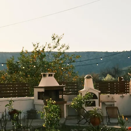 Anastasia * Apolakkia